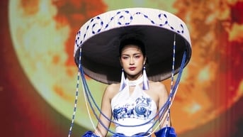 Hoa hậu Ngọc Châu trở lại sau biến cố, làm vedette show diễn thời trang