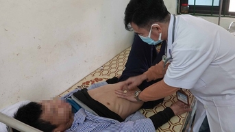 Bác sĩ 30 năm làm việc ở chuyên khoa tâm thần kể chuyện bị bệnh nhân hành hung