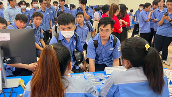 Bỏ tiêu chuẩn 'ít nhất 1 đề tài nghiên cứu khoa học' trong kiểm định trường nghề