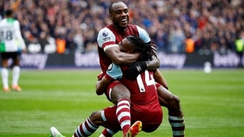 West Ham gửi lời cầu nguyện