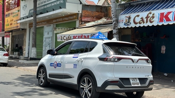 Nhiều doanh nghiệp vận tải đua dùng xe điện