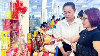 Hơn 100 doanh nghiệp phía Nam bắt tay kích cầu mua sắm Tết