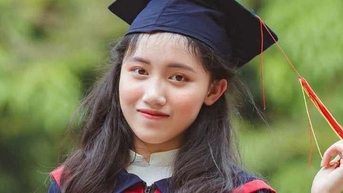 Học đại học tiếp tục làm thủ khoa
