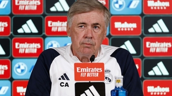 Ancelotti tức giận khi bị hỏi về Mbappe