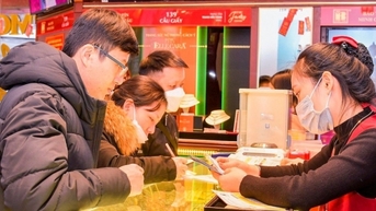 Giá vàng SJC tăng liên tục, vì sao nhà đầu tư vẫn thua lỗ?