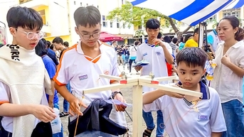 6,000명의 학생들이 100개의 디지털 시대 수학 학습 게임을 탐험합니다.