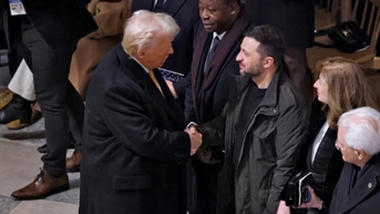 លោក Trump អំពាវនាវ​ឱ្យ​រុស្ស៊ី និង​អ៊ុយក្រែន​ឈប់​បាញ់​គ្នា​ជា​បន្ទាន់
