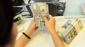 Giá USD trong nước bất ngờ bật tăng trước cuộc họp của Fed
