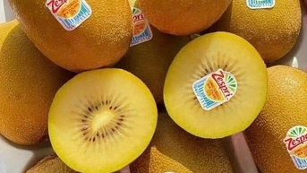 Trái cây ngoại vào Việt Nam bán giá siêu rẻ