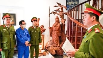 Giám đốc Đại học Huế chiếm đoạt của sinh viên hơn 2,6 tỉ đồng
