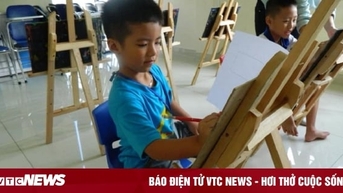 Phụ huynh TP.HCM chi tiền triệu cho con tham gia khóa bán trú hè