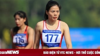Nguyễn Thị Huyền giải nghệ