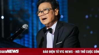 'Khi bắt đầu con đường ca hát, tôi đã say mê dòng nhạc cách mạng'