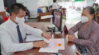 Làm gì khi sổ đỏ chỉ ghi tên vợ hoặc chồng?