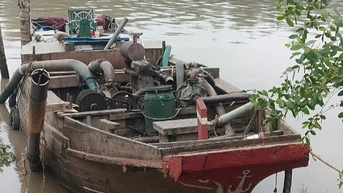 Đại úy công an bị đứt lìa chân khi bắt cát tặc: Tạm giữ 2 đối tượng