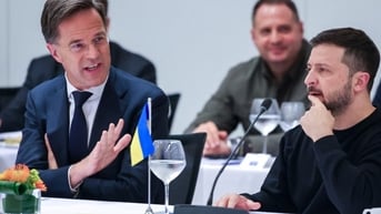 EU, NATO thận trọng về kế hoạch chiến thắng của ông Zelenskyy