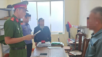 ការកាត់ទោសអតីតប្រធាននាយកដ្ឋានអប់រំ និងបណ្តុះបណ្តាល ពីបទរំលោភលើបទប្បញ្ញត្តិដេញថ្លៃ