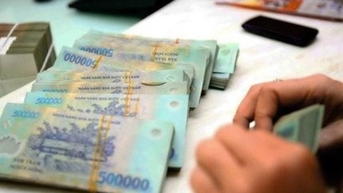 Khách hàng vay tiền ngân hàng sẽ phải khai thông tin về người liên quan