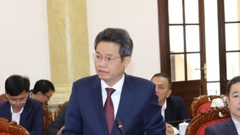 Điều động, luân chuyển 12 cán bộ
