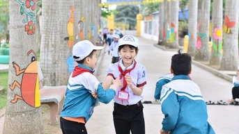 សាលារៀនកសាងវប្បធម៌សាលាតាមរយៈ 'ការនិយាយ' ដើមឈើ
