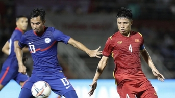 ឌុយ ម៉ាញ របួស គ្រូបង្វឹក Philippe Troussier ហៅ Bui Tien Dung
