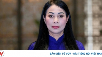 황티투이란 여사는 국회에서 해임되었습니다.