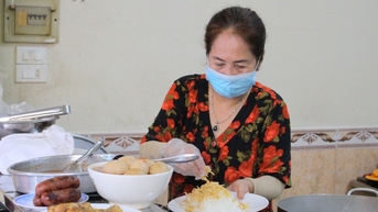 Quán cơm tấm được đầu bếp nổi tiếng thế giới ghé thăm 11 năm trước giờ ra sao?