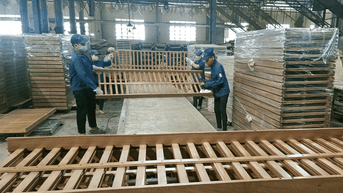 Xuất khẩu gần 11 tỷ USD, doanh nghiệp gỗ tăng ca, tuyển lao động