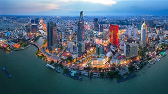 Standard Chartered hạ dự báo tăng trưởng Việt Nam