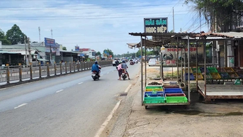 Cần thay đổi thói quen buôn bán sát mặt đường