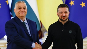 នាយករដ្ឋមន្ត្រីហុងគ្រី ធ្វើទស្សនកិច្ចនៅអ៊ុយក្រែន ដើម្បីជំរុញឲ្យមានបទឈប់បាញ់ និងកិច្ចចរចាសន្តិភាព