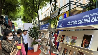 Gần 300 tựa sách của nhà báo tại "Tuần lễ sách của người làm báo"