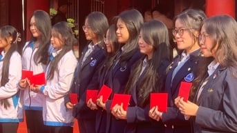 Thi học sinh giỏi quốc gia môn ngữ văn: Luận về lắng nghe sự thinh lặng