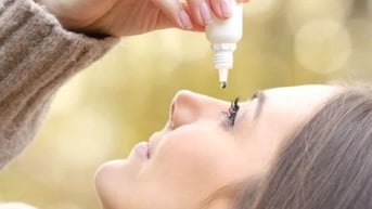 Làm sao để tránh bị khô mắt vào mùa lạnh?