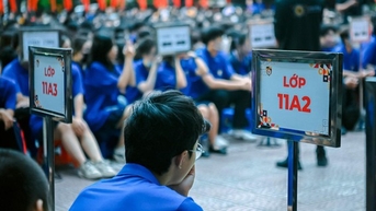 Học sinh lớp 11 'thi thử' tốt nghiệp THPT theo cách ra đề mới