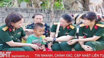 Lan tỏa tình yêu thương của các nữ quân nhân đến những cảnh đời bất hạnh