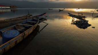 Màu hoàng hôn ở Lập An