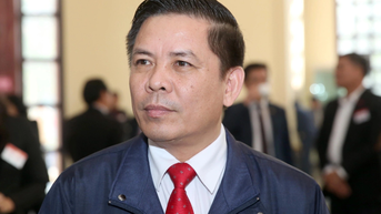 전 교통부 장관 응우옌 반 테에 대한 징계 제안