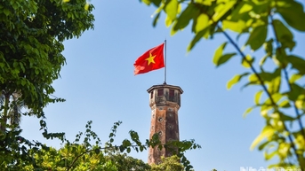 ដើរ​លើ​មាគ៌ា​ដ៏​រុងរឿង​ដោយ​ស្មារតី​នៃ​ការ​ប្រកាស​ឯករាជ្យ
