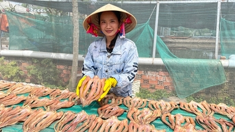សាច់​ត្រី​គល់រាំង​សម្បូរ​ប្រូតេអ៊ីន ចិញ្ចឹម​យ៉ាង​ក្រាស់ ត្រី​ធំ បុរស​អាន​យ៉ាង ចាប់​បាន​ត្រី​កំពឹស លក់​ដាច់