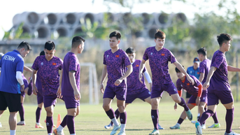 ខ្សែបម្រើ 'តូច' របស់ក្រុមជម្រើសជាតិវៀតណាម៖ តូចតែ... ខ្លាំងមែនទេ?