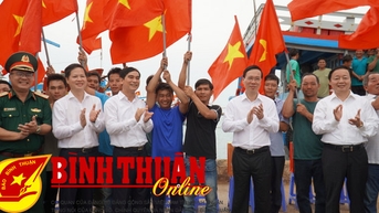 Chủ tịch nước Võ Văn Thưởng thăm Đảng bộ và nhân dân huyện Phú Quý