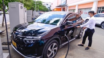 VinFast miễn phí sạc ô tô điện đến giữa năm 2027