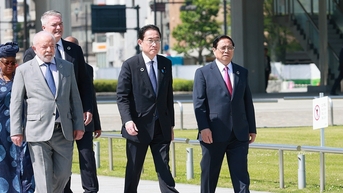 Hình ảnh xúc động tại công viên tưởng niệm hòa bình Hiroshima