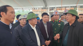 Thi công xuyên Tết, đưa 2 dự án cao tốc qua Quảng Bình về đích vào 30/4