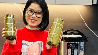 Mẹ đảm Hà Nội trổ tài nấu bánh chưng, bánh tét bằng nồi áp suất chỉ 80 phút