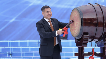 Hiệu trưởng cam kết không sinh viên nào phải dừng học vì... nghèo