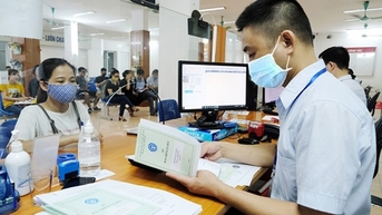 Người lao động nghỉ việc 14 ngày trở lên có phải đóng BHXH, BHYT, BHTN?