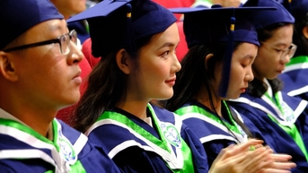 'Hiện thực hóa ước mơ bằng dậy sớm thay vì... ngủ nướng'