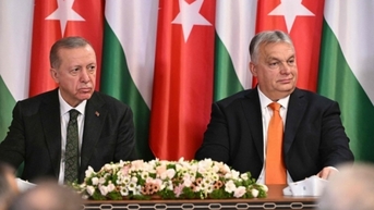 Thủ tướng Nga thăm Trung Quốc, Thổ Nhĩ Kỳ-Hungary nồng ấm, EU lần đầu ký FTA với quốc gia châu Phi sau 7 năm